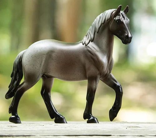 Vista 4 de Caballitos Breyer serie Freedom Blue Roan Brabant Juguete de caballo 9.75" x 7" Escala 1:12 Modelo #1052