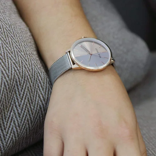 Vista 4 de Nine West - Reloj con correa de malla para mujer