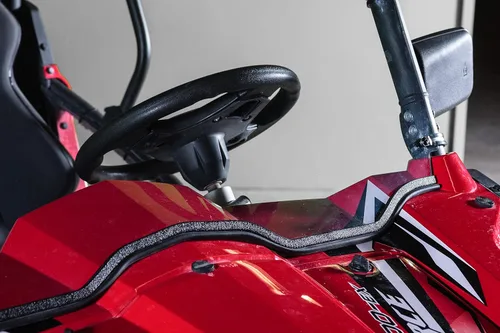 Vista 5 de Parabrisas UTV completo compatible con CF Moto ZForce (excluye los modelos ZForce 950 y 800 2023) - Estándar de 3/16 pulgadas