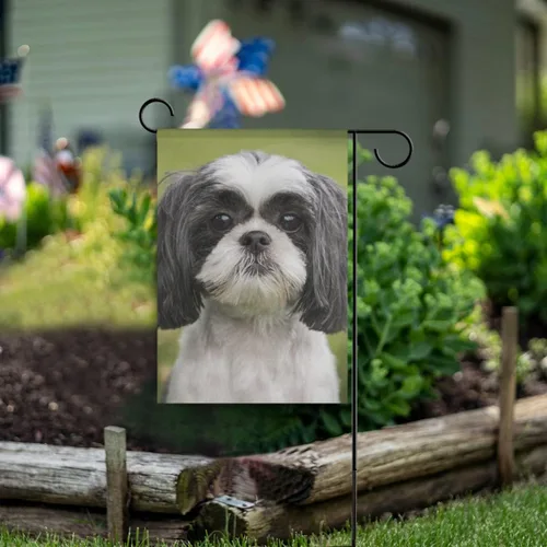 Vista 2 de Hokkien Hermosa bandera de jardín de perro Shih Tzu de doble cara de 12 x 18 pulgadas, banderas decorativas de jardín pequeñas, decoración de césped