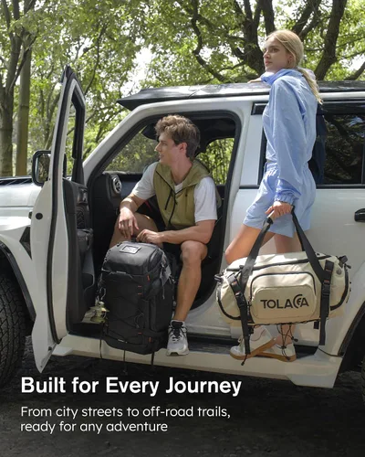 Vista 9 de Tolaccea Mochila deportiva con funda independiente para laptop para hombre y mujer, Negro, Opciones de transporte 3 en 1 mochila, mano y bandolera