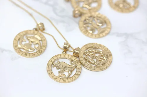Vista 7 de CaliRoseJewelry Collar con colgante del zodiaco de oro amarillo de 10 quilates