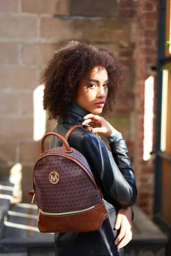 Vista 2 de MKF Collection Mochila para mujer, bolsa de viaje de cuero vegano con asa superior