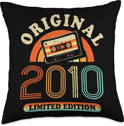 Vista 4 de Retro Limited Edition 2010 Cassette Tape 16th Birthday Throw Pillow