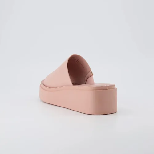 Vista 5 de CUSHIONAIRE Sandalia Play One Band de plataforma para mujer con espuma viscoelástica