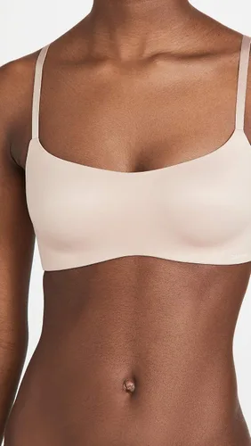 Vista 2 de Calvin Klein Sostén de cuello redondo ligeramente forrado Liquid Touch para mujer