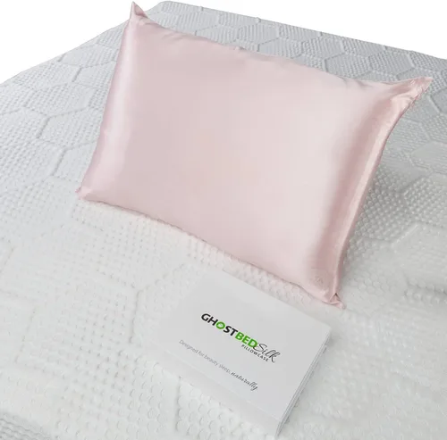 Vista 4 de GhostBed Funda de almohada 100% seda de morera, lujosa seda de 22 momme que protege el cabello y la piel de daños, rosa, tamaño Queen