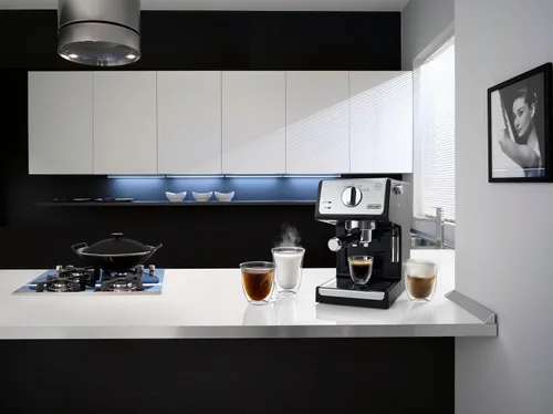 Vista 4 de De'Longhi A-3220-RMB Espumador manual para hacer capuchino, 9.6 x 7.2 x 11.9, negro