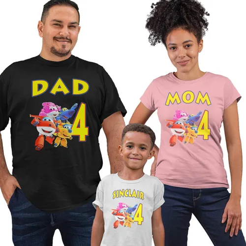 Vista 2 de Camiseta de cumpleaños familiar Personalize Super Wing