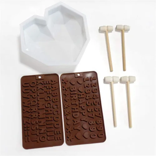 Vista 2 de Juegos de moldes de silicona para chocolate antiadherentes para hornear bandeja con moldes en forma de corazón de diamante, martillos de madera