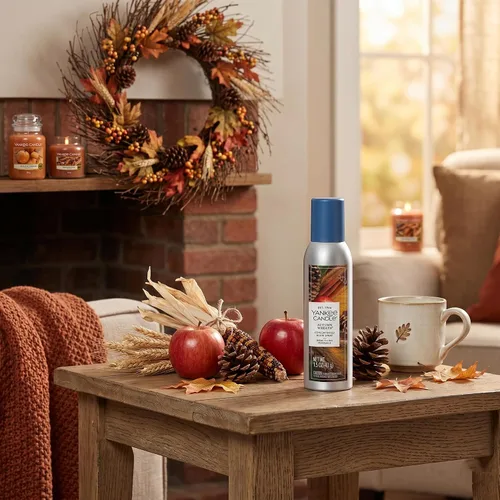 Vista 2 de Yankee Candle Ambientador concentrado en aerosol, eliminador de olores para el hogar, baño, corona de otoño, 1.5 onzas (paquete de 3)