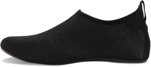 Vista 3 de WateLves Zapatos de agua para mujeres y hombres y niños, calcetines de secado rápido, para playa, natación, surf, yoga, ejercicio