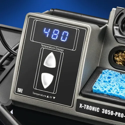 Vista 4 de Estación de soldadura digital LED X-Tronic modelo 3050-PRO-X con 2 manos de ayuda convenientes, función de reposo de 1-30 minutos, programable