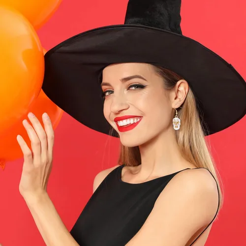 Vista 3 de 2 pares de aretes de Halloween, aretes colgantes de bruja blanca, aretes de fiesta de Halloween, aretes colgantes de gota de Halloween para mujeres