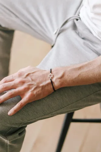 Vista 3 de Star of David bracelet for men silver tone stainless steel star charm men's bracelet Jewish gift for him black string waterproof Bar Mitzvah jewelry