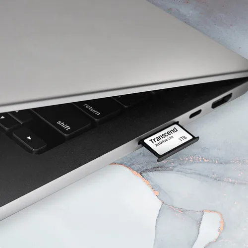 Vista 4 de Transcend - Tarjeta de expansión de almacenamiento JetDrive Lite 330 de 64 GB para MacBook Pro de 13 pulgadas con pantalla Retina (TS64GJDL330)
