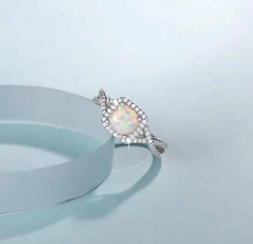 Vista 5 de FANCIME Anillos de ópalo creados con piedra natal de octubre, plata de ley, 4 puntas, halo de ópalo de fuego blanco, circonita cúbica, anillo