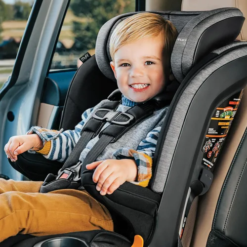 Vista 8 de Chicco Arnés MyFit 2 en 1 + asiento elevador de respaldo alto Haven