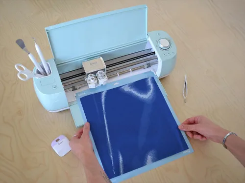 Vista 3 de 3M Vinilo adhesivo azul para manualidades, 12 pulgadas x 5 pies