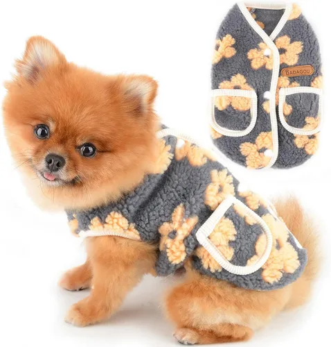 Vista 9 de PAIDEFUL Chaleco clásico de forro polar jacquard para perros pequeños, con bolsillos, suéter suave para cachorros, con botones, abrigo cálido