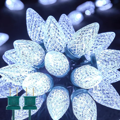 Vista 2 de Brightown C9 - Guirnalda de luces LED de Navidad, 33 pies, 50 luces LED impermeables de fresa