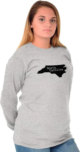 Vista 11 de North Carolina State Map Shape Souvenir NC Camiseta de manga larga para hombres y mujeres