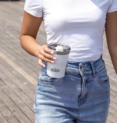 Vista 3 de Beast Vaso de 10 oz de Acero Inoxidable con Aislamiento al Vacío para Café y Hielo de Doble Pared Termo de Viaje (Blanco Ártico)
