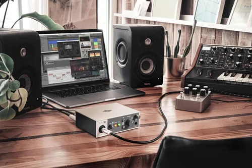 Vista 7 de Universal Audio Volt 1 - Interfaz de audio USB