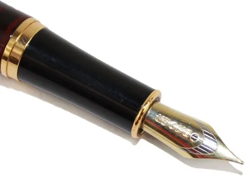 Vista 4 de Gullor Pluma estilográfica Executive Arrow Iridium Medium Nib 388 Rayas negras y rojas