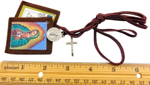 Vista 3 de Juego de regalo de libro de rosario tradicional de Escapulario Marrón Nuestra Señora de Guadalupe Incluye guía devocional, recuerdo religioso