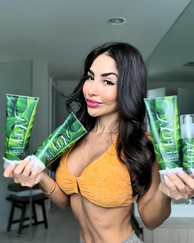Vista 7 de FUYA Repair Essentials Champú aclarante limpieza profunda para raíces grasas y cuero cabelludo seco Fortalece el cabello dañado, restaura