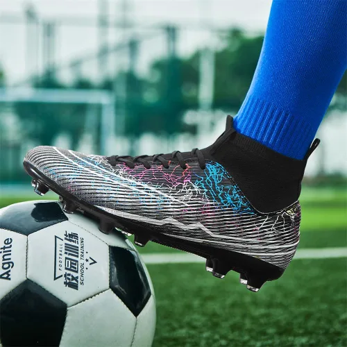Vista 6 de FREEAJING Zapatos de fútbol para hombre, botas de fútbol de caña alta, zapatos de pinchos, zapatos de fútbol profesional, atlético, fútbol sala