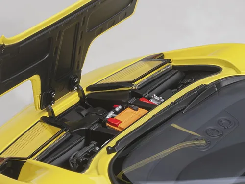 Vista 3 de Bugatti EB110 SS Super Sport Giallo Bugatti Amarillo con Ruedas Plateadas 1/18 Modelo Coche por Autoart 70918