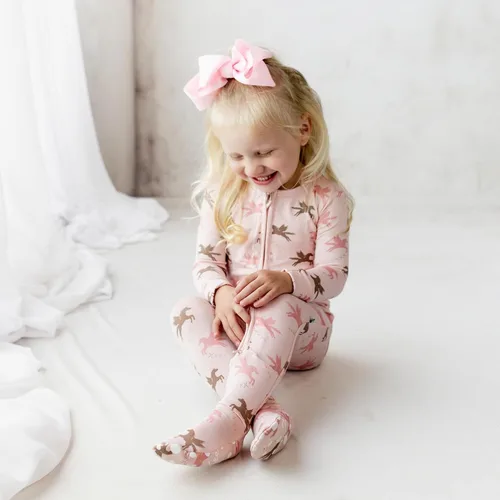 Vista 3 de KicKee Baby & Toddler - Pijama de viscosa ultrasuave de bambú con patas abatibles y puños