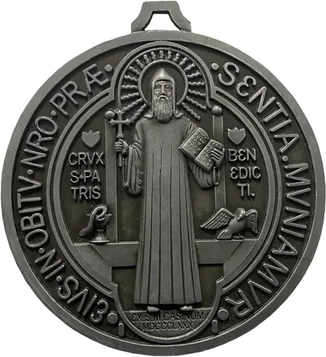 Vista 2 de Coladera Medalla de plata de San Benito, tamaño grande, 5 pulgadas de diámetro, medalla plateada de San Benito para protección del hogar
