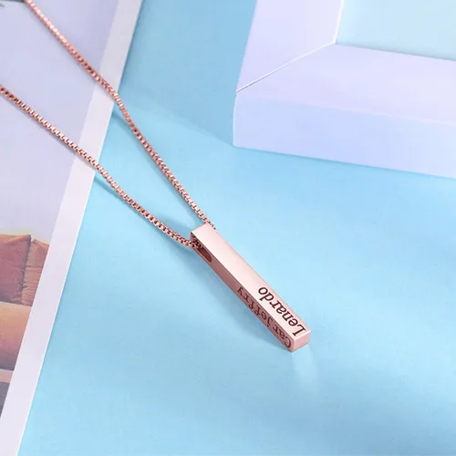 Vista 3 de Collar con dije de plata esterlina con nombre grabado en 3D y personalizado con cualquier nombre