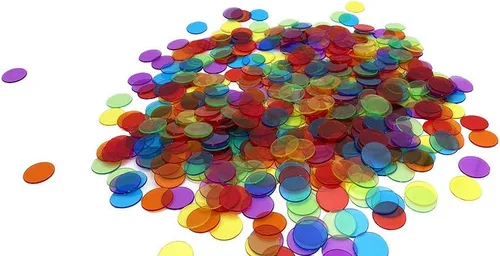 Vista 5 de JUNWRROW 500 piezas de 3/4 pulgadas transparentes de 6 colores Bingo contando chips con bolsa