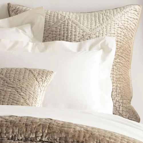 Vista 13 de Pine Cone Hill Parisienne Velvet Dove White - Funda acolchada blanca, tamaño estándar, patrón sólido blanco