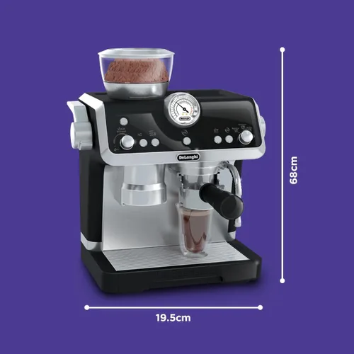 Vista 7 de Casdon De'Longhi Toys Barista Cafetera. Juego de cocina de juguete para niños con partes móviles, sonidos realistas y revelación de café mágico.