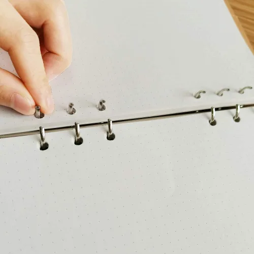 Vista 5 de Recambios de papel punteado A5 para planificador/carpetas/organizador A5 Filofax, 6 agujeros perforados, 100 hojas/200 páginas, 3.53 oz/m², 5.8 x