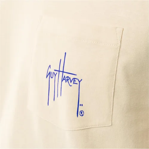 Vista 6 de Guy Harvey Camiseta de manga corta con bolsillo gráfico de algodón OG para hombre Leche de Almendra/Rig Masters