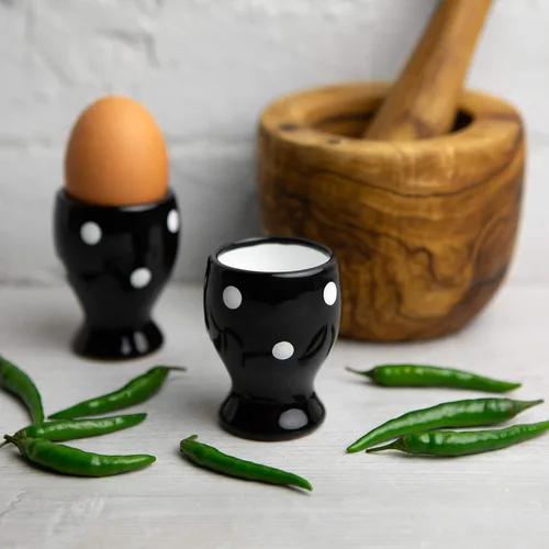 Vista 4 de City to Cottage Juego de 2 portavasos de cerámica para huevos, tazas suaves para huevos hervidos, soportes para huevos duros, taza para servir