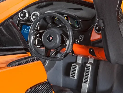 Vista 3 de Revell McLaren 570S