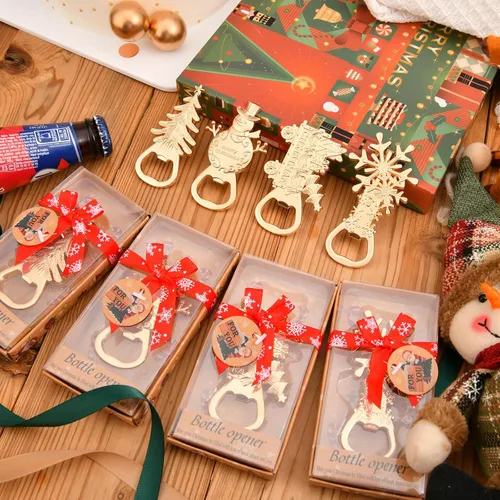 Vista 3 de 24 abrebotellas con temática navideña, recuerdos de fiesta y regalos para bodas, despedidas de soltera o baby showers, decoraciones ideales