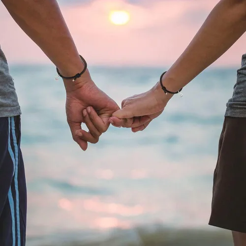 Vista 5 de Pulseras magnéticas para parejas, pulseras de atracción mutua, votos de amor eterno, pulseras de pareja ajustables, regalos de joyería expresan amor