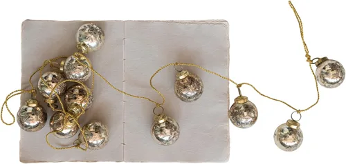 Vista 7 de Creative Co-Op - Guirnalda ornamental de cristal de mercurio en relieve plateado antiguo (XC5496)