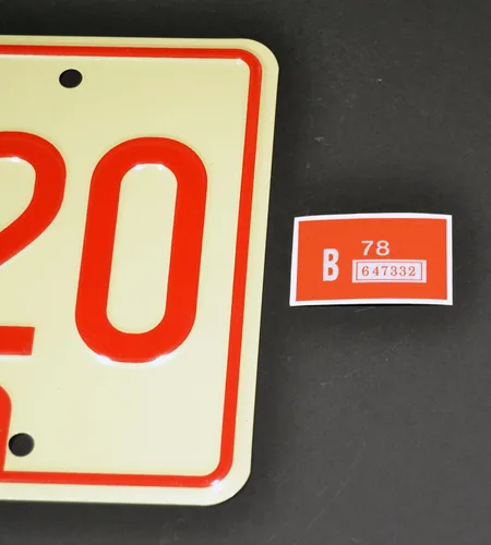 Vista 3 de Matrícula metálica con sello, Duques de Hazzard, de Dodge Charger 'General Lee' de 1969, edición Georgia CNH 320