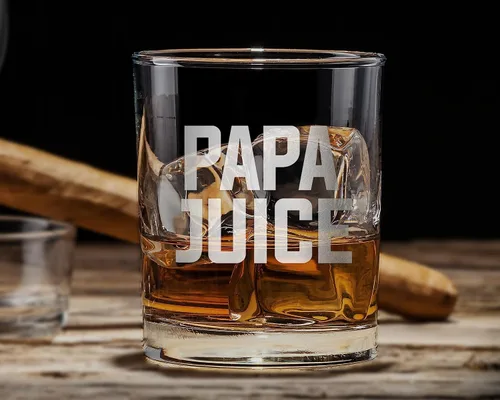Vista 2 de PAPA JUICE - Vaso de whisky – Regalo divertido para papá, tío abuelo de hija, hijo, esposa, día del padre (personalizado)