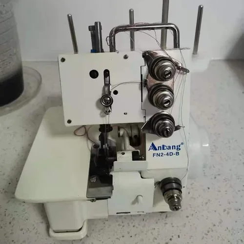 Vista 8 de Máquina de coser Overlock de 4 hilos, máquina de coser para el hogar+controlador de pie, DP5 x 80-95, 1200 puntadas/minuto