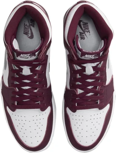 Vista 5 de Nike Men's Air Jordan 1 Retro High OG Sneaker